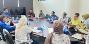 Read more about the article Strengthening Institutional Synergy: UMS Welcomes Benchmarking Visit from Universitas Esa Unggul